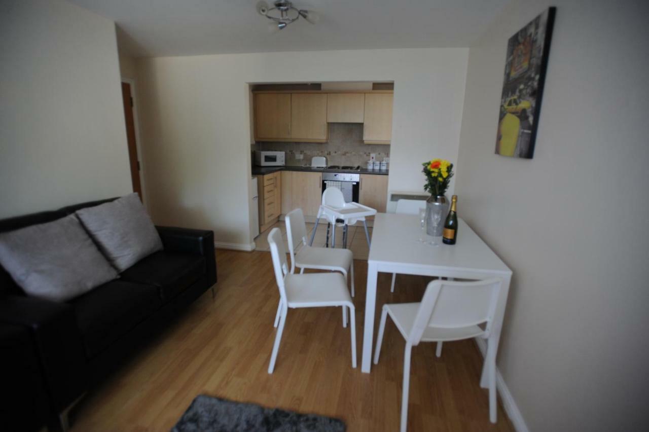 2 Bedroom Apartment *